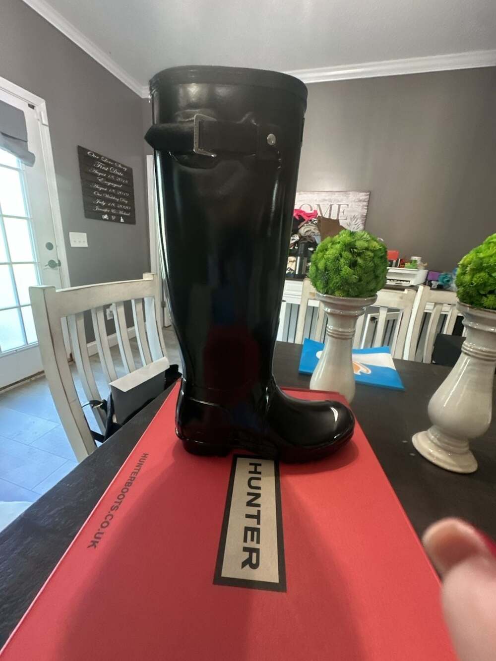 Hunter Women's Original Tall Gloss Rain Boots Black US 6